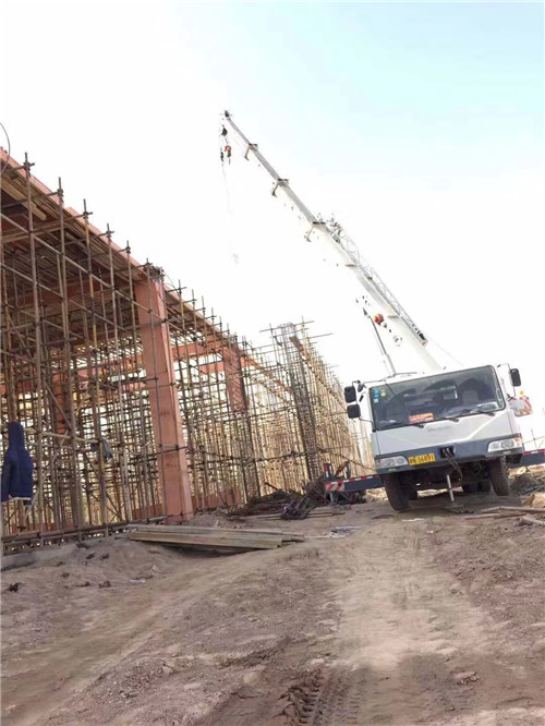 江口县吊车作业的安全注意事项有哪些？