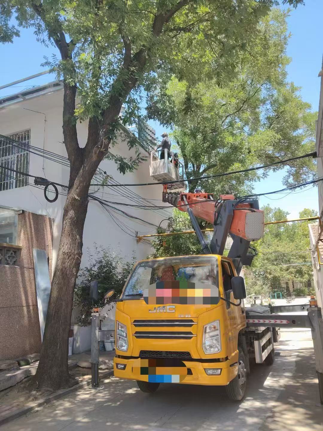 江口县高空作业车能吊装重物吗？最大承载多少公斤？